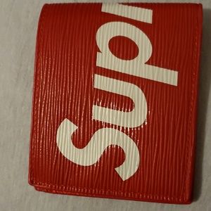 Red supreme wallet